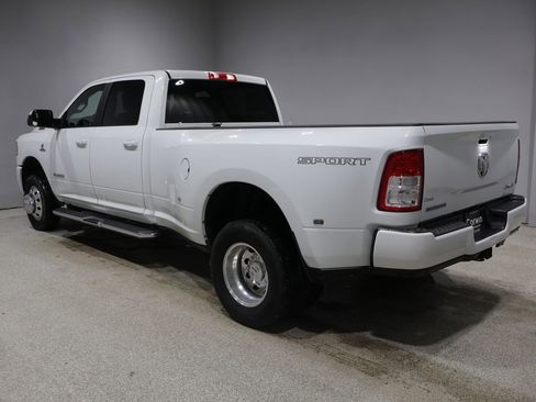 Used 2022 RAM 3500 Big Horn w/ Level A Equipment Group AWD/4WD image 9