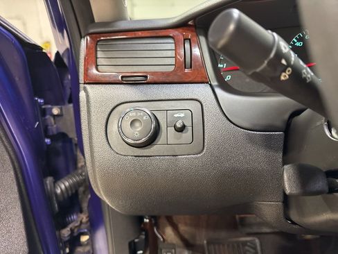 Used 2007 Chevrolet Impala LT image 12