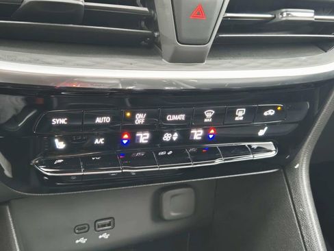 Used 2024 Buick Encore GX Avenir w/ Avenir Technology Package FWD image 24