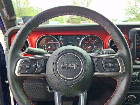 Certified 2019 Jeep Wrangler Unlimited Rubicon w/ Dual Top Group image 19