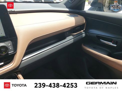Used 2024 Toyota Grand Highlander AWD Hybrid image 36
