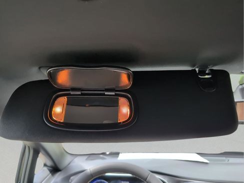 New 2026 Chrysler Pacifica Select image 31