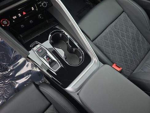 Used 2025 Audi SQ5 Premium Plus image 25