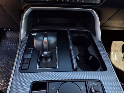 Certified 2025 MAZDA CX-90 3.3 Turbo w/ Preferred Package image 12