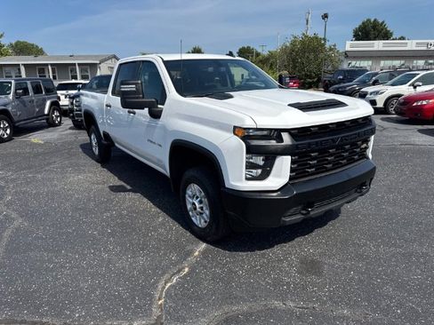 Used 2023 Chevrolet Silverado 2500 W/T w/ WT Convenience Package AWD/4WD image 4
