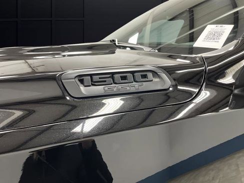 Used 2025 RAM 1500 Big Horn image 37