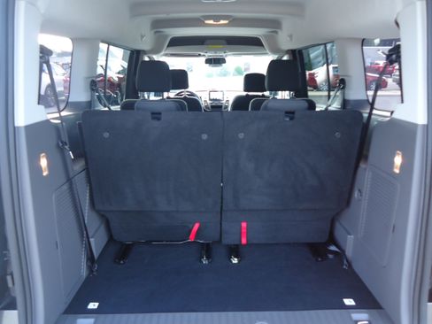 Used 2021 Ford Transit Connect XLT FWD image 29
