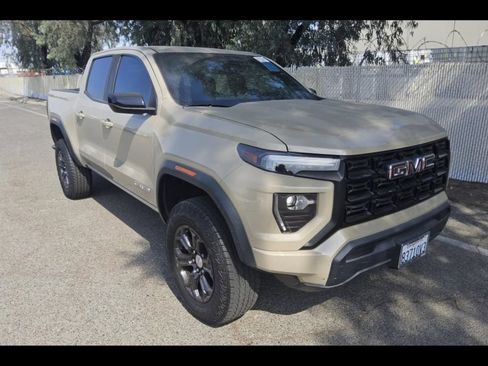 Used 2023 GMC Canyon Elevation RWD image 2