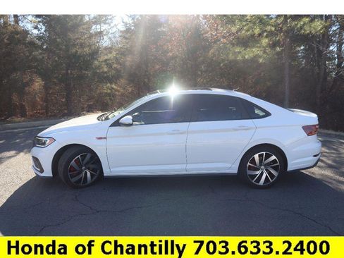 Used 2019 Volkswagen Jetta GLI Autobahn image 4