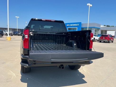 New 2026 Chevrolet Silverado 1500 Custom RWD image 12