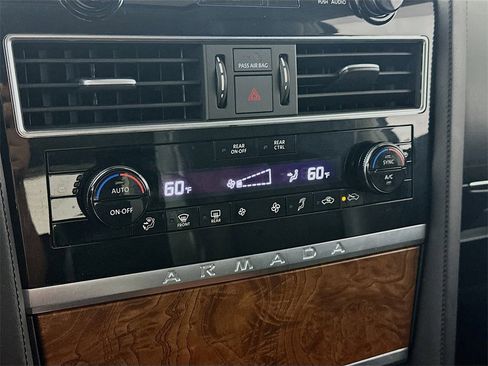 Used 2024 Nissan Armada SL w/ Captain's Chairs Package image 18