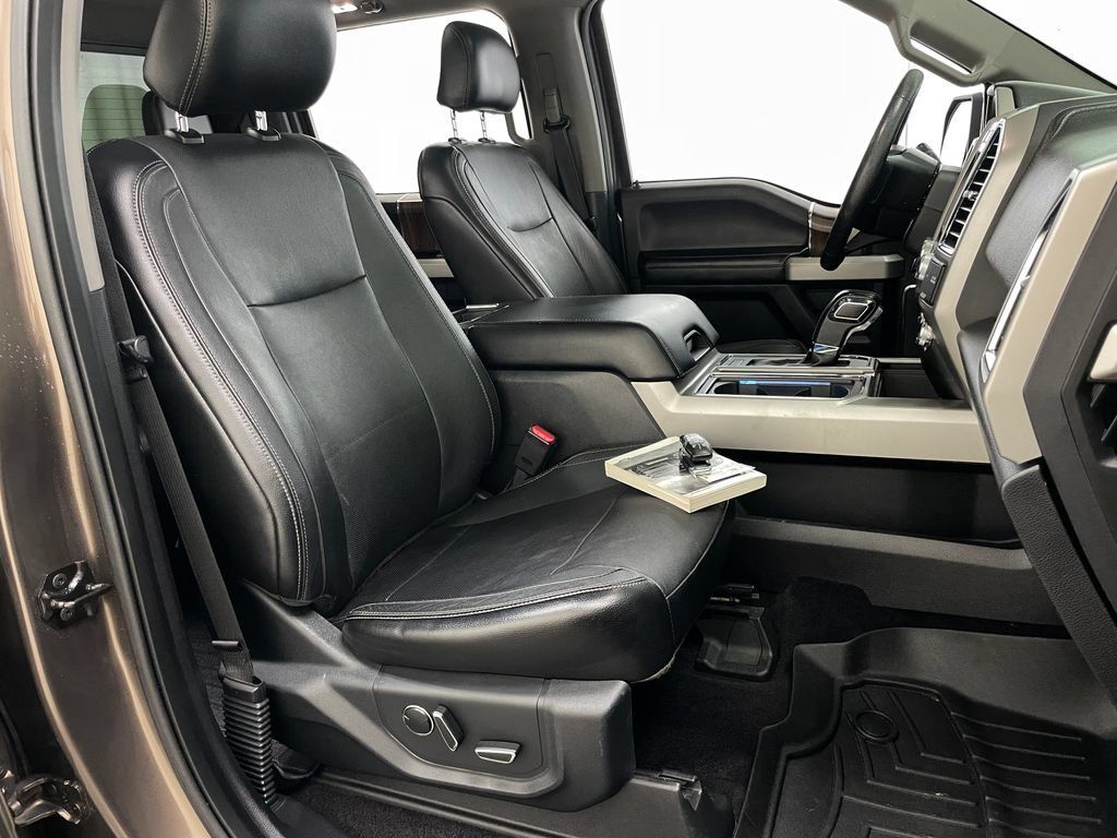 Used 2016 Ford F150 Lariat w/ Equipment Group 502A Luxury AWD/4WD image 40