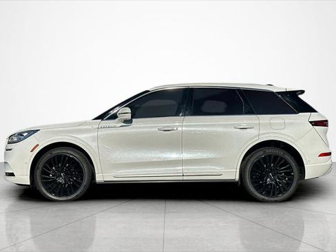 Used 2021 Lincoln Corsair Reserve w/ Equipment Group 201A image 2