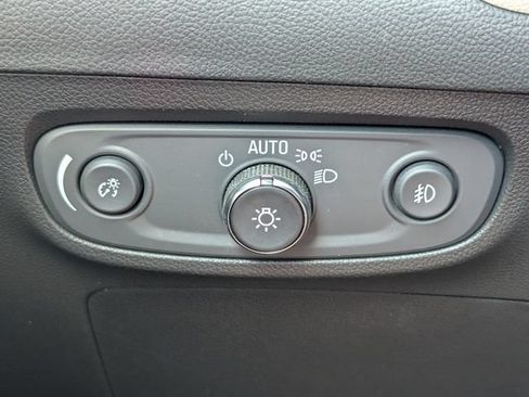 Used 2023 Buick Encore GX Select FWD image 22