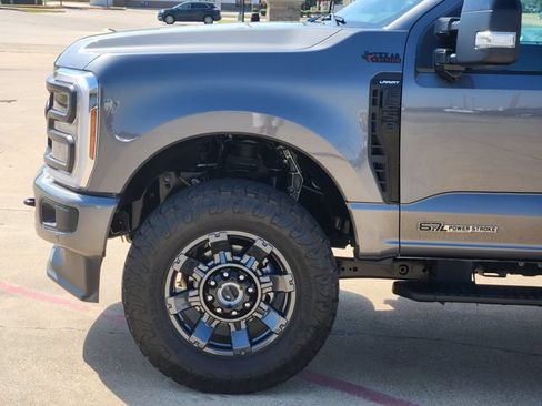 Used 2024 Ford F250 Lariat w/ Lariat Ultimate Package AWD/4WD image 8