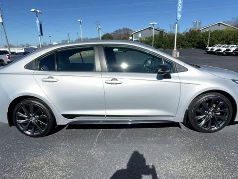 Used 2023 Toyota Corolla SE image 9