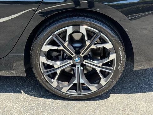 Used 2025 BMW 330i Sedan w/ Convenience Package RWD image 14