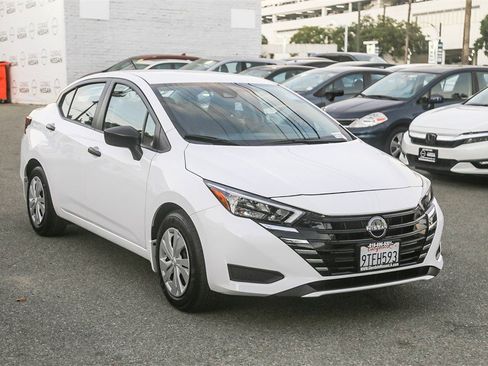 Certified 2025 Nissan Versa S w/ Trunk Package image 3