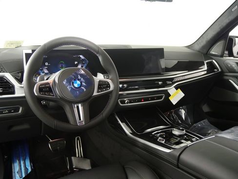 Used 2026 BMW X7 M60i image 20