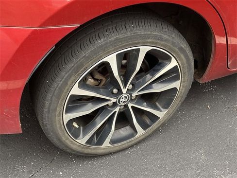 Used 2019 Toyota Corolla SE image 9