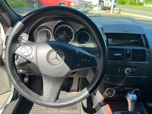 Used 2009 Mercedes-Benz C 300 4MATIC Sedan image 15