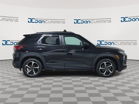 Used 2021 Chevrolet TrailBlazer RS w/ Sun and Liftgate Package AWD/4WD image 9