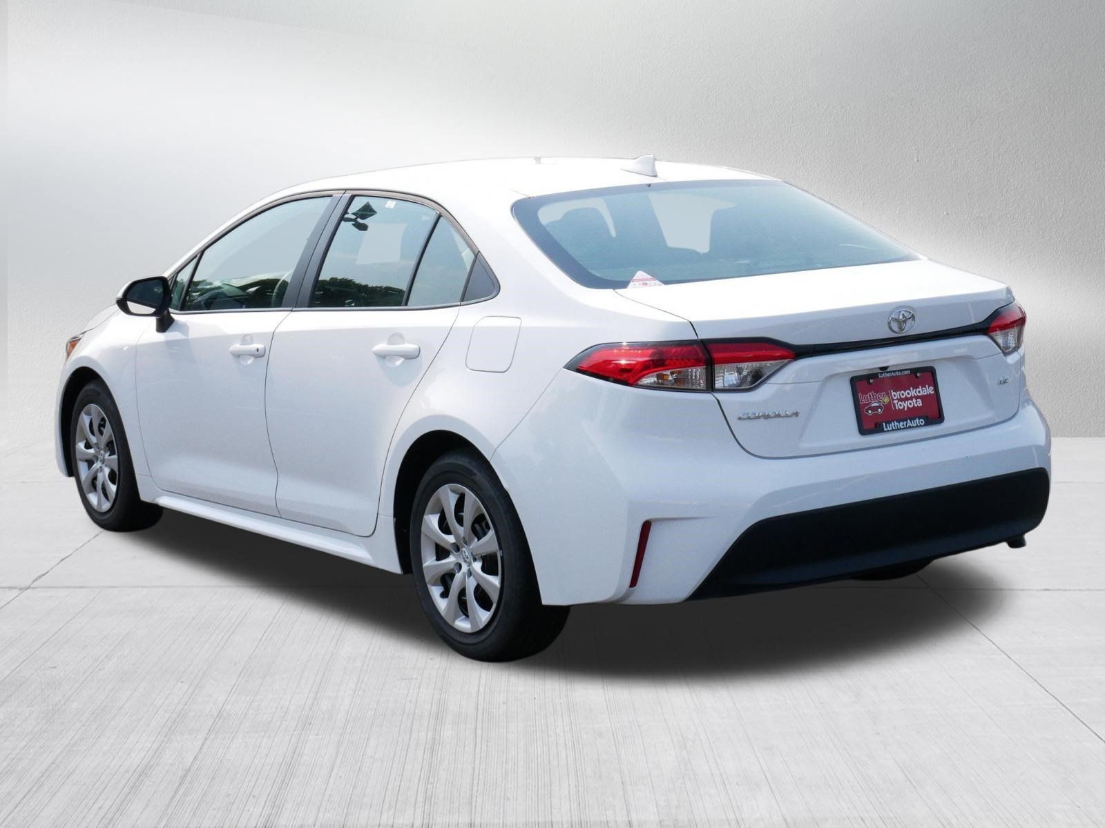 Certified 2026 Toyota Corolla LE FWD image 5