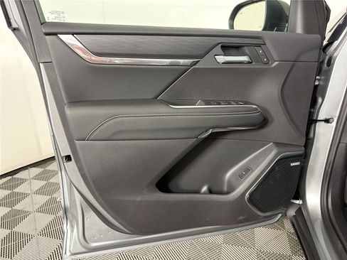 New 2026 GMC Acadia Elevation w/ Black Edition FWD image 9