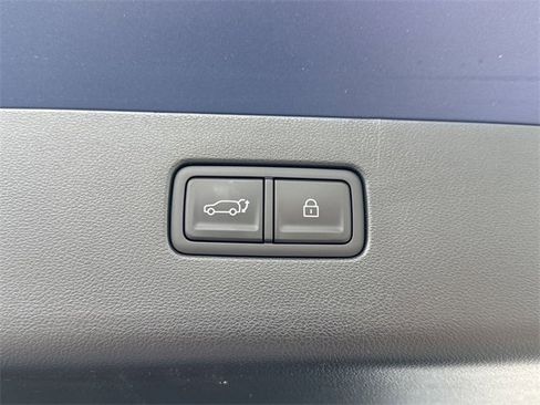 New 2026 Hyundai Ioniq 9 SEL image 15