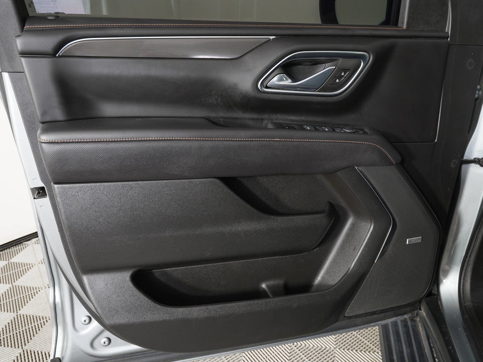 Used 2023 GMC Yukon AT4 AWD/4WD image 17