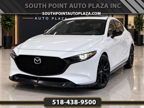 Used 2019 MAZDA MAZDA3 Hatchback w/ Premium Package FWD image 1