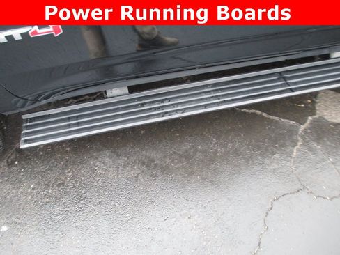 Used 2025 GMC Yukon AT4 Ultimate image 14