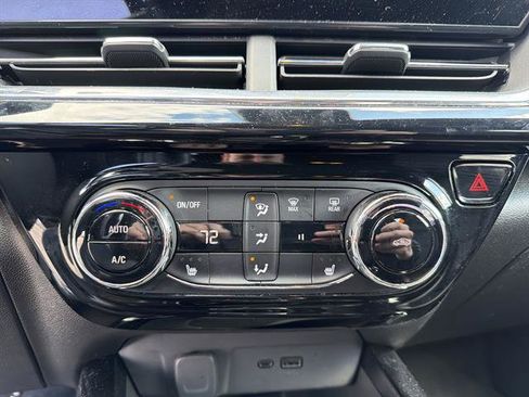 Used 2024 Chevrolet Trax RS image 16