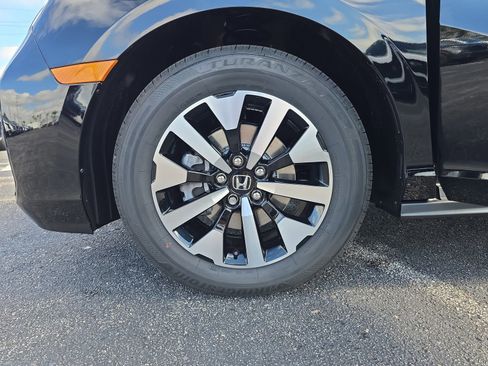 New 2026 Honda Odyssey EX-L image 9