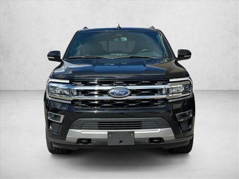 Used 2022 Ford Expedition Limited image 2