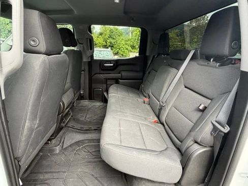 Used 2020 Chevrolet Silverado 1500 Custom w/ Custom Max Trailering Package AWD/4WD image 13