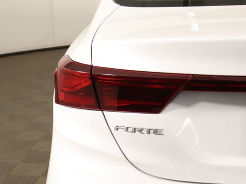 Used 2024 Kia Forte LXS w/ LXS Technology Package FWD image 14