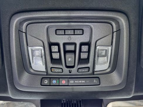 Used 2022 GMC Sierra 1500 Denali Ultimate image 38