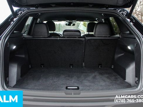 Used 2025 Volkswagen Atlas Cross Sport SE image 21