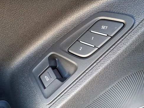 Used 2023 Audi Q3 2.0T Premium w/ Convenience Package image 15