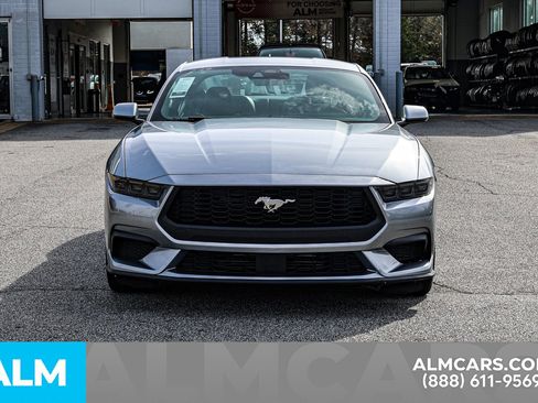 Used 2025 Ford Mustang Premium image 10