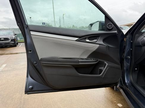 Used 2017 Honda Civic EX image 17