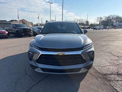 Used 2024 Chevrolet Blazer LT w/ Convenience Package image 2