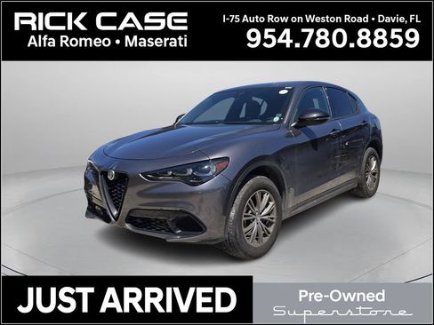 Used 2024 Alfa Romeo Stelvio Sprint image 1