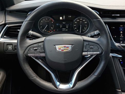 Used 2024 Cadillac XT6 Premium Luxury AWD/4WD image 20
