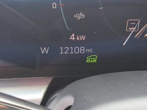 Certified 2024 Cadillac Lyriq Luxury AWD/4WD image 11