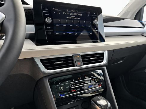New 2026 Volkswagen Taos SE AWD/4WD image 27