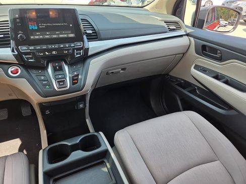 Used 2023 Honda Odyssey EX image 14