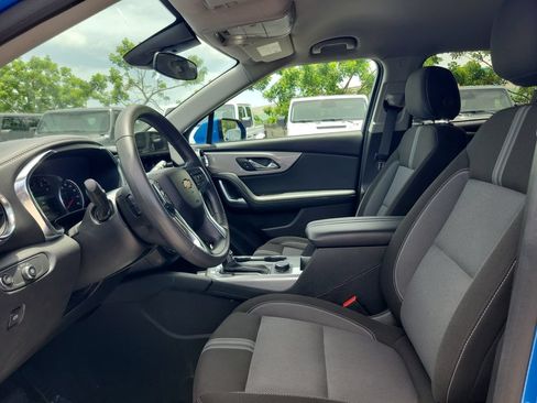 Used 2025 Chevrolet Blazer LT FWD image 18