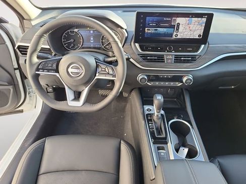 Certified 2025 Nissan Altima 2.5 SL image 12